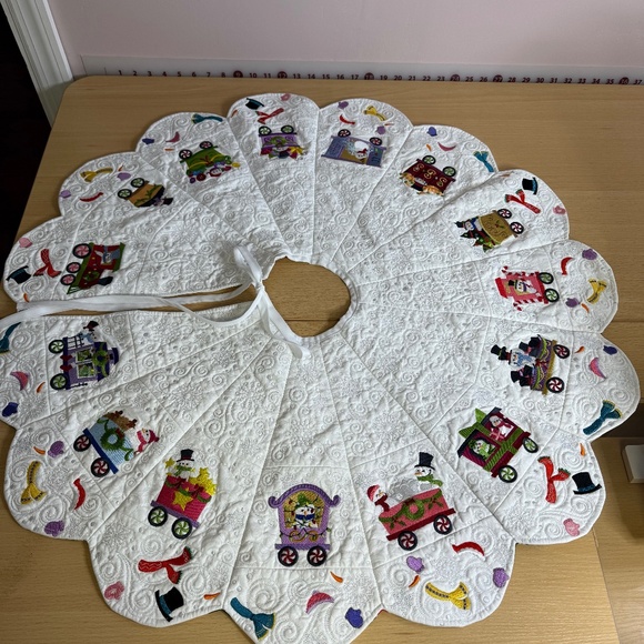 Quilted embroidered snowman train Christmas Tree Skirt - Picture 1 of 14